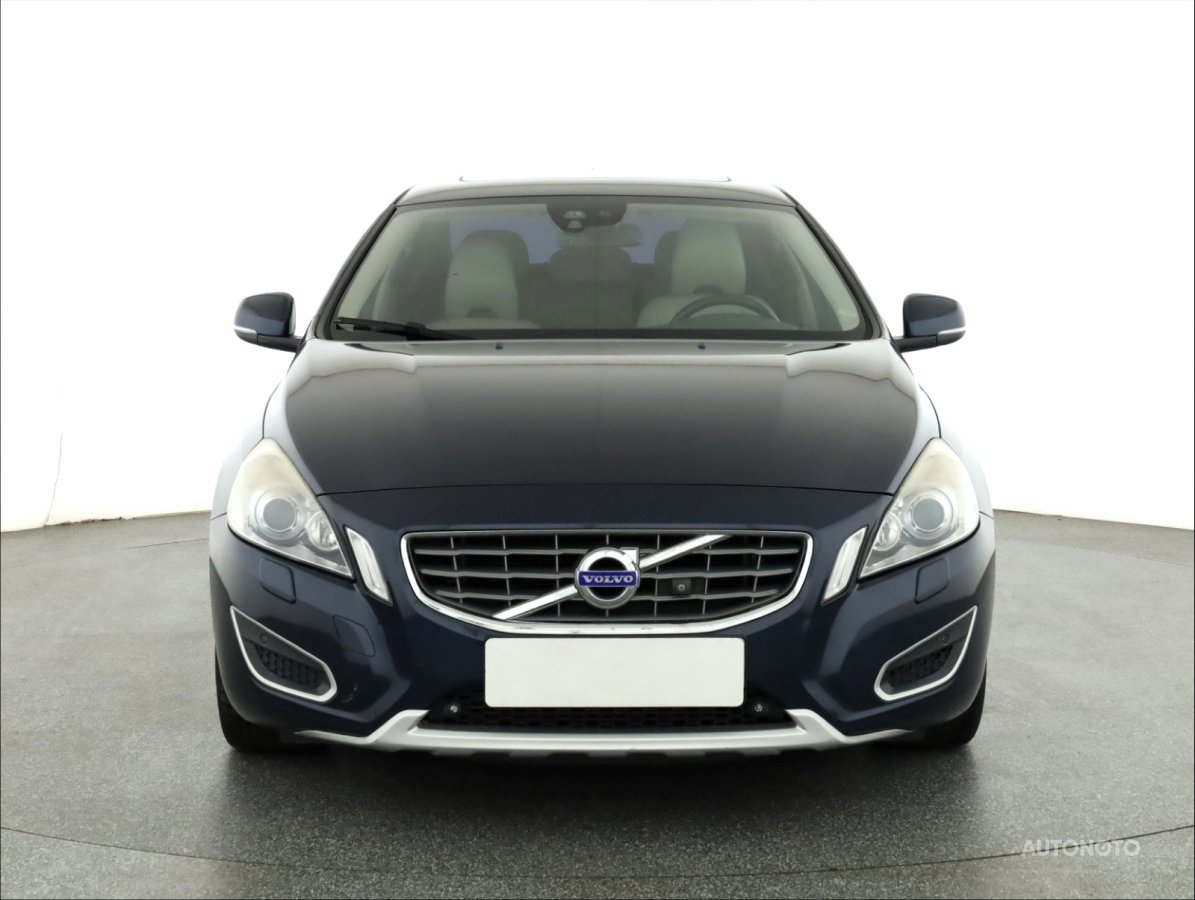 Volvo S60, 2010 - pohled č. 2