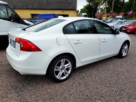 Volvo S60, 2015 - pohled č. 4