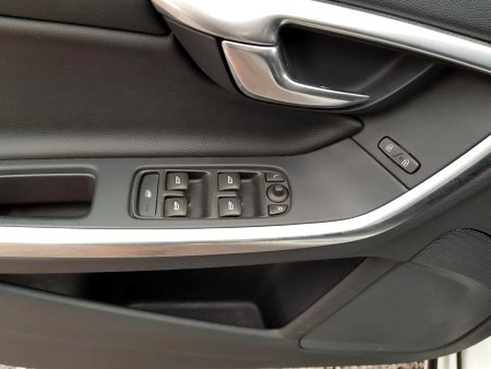 Volvo S60, 2015 - pohled č. 8