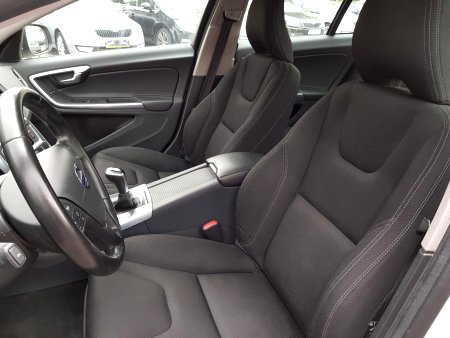 Volvo S60, 2015 - pohled č. 9