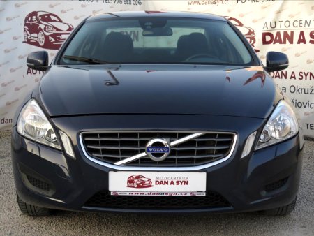 Volvo S60, 2012 - pohled č. 2