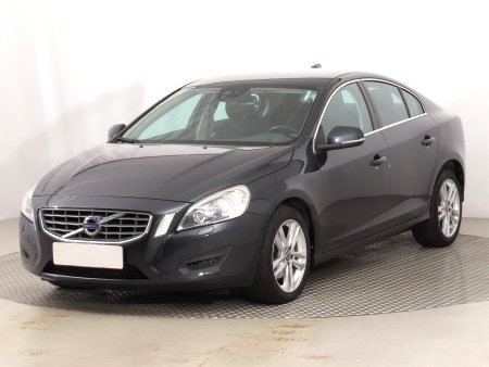 Volvo S60, 2013 - pohled č. 3