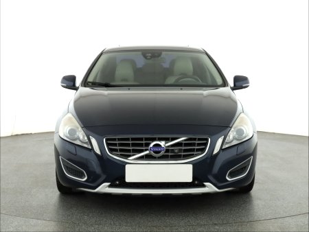 Volvo S60, 2010 - pohled č. 2