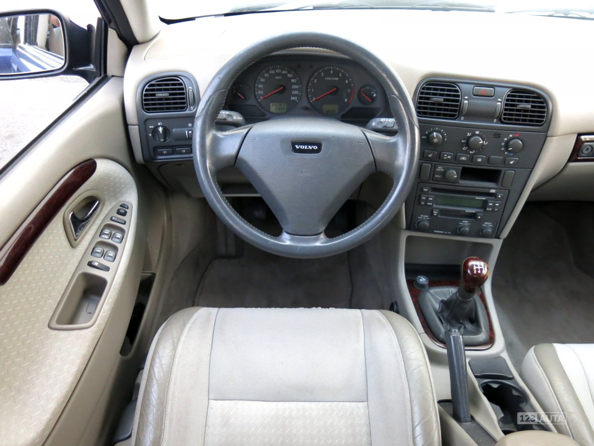 Volvo V40, 2004 - pohled č. 9