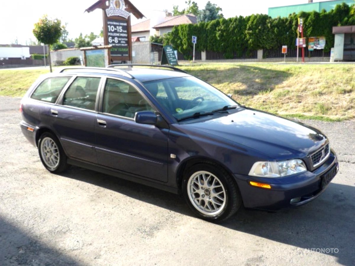 Volvo V40, 2004 - celkový pohled