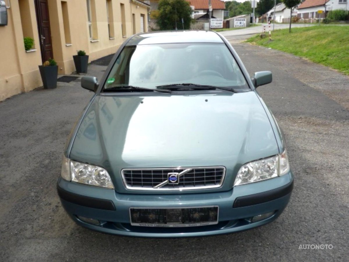 Volvo V40, 2002 - pohled č. 2