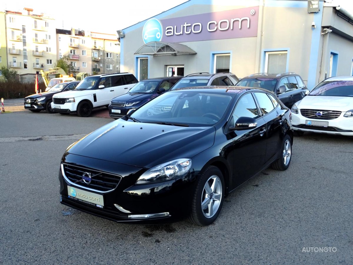 Volvo V40, 2015 - celkový pohled