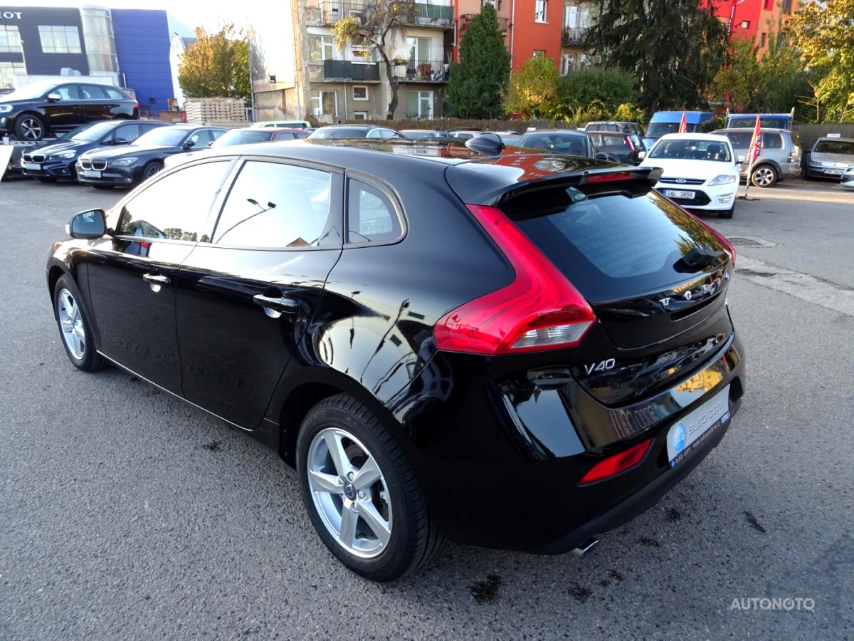 Volvo V40, 2015 - pohled č. 3