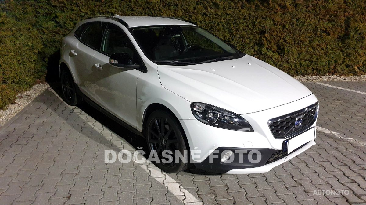 Volvo V40, 2013 - celkový pohled