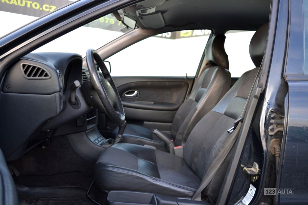 Volvo V40, 1997 - pohled č. 10