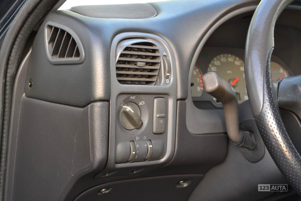 Volvo V40, 1997 - pohled č. 15