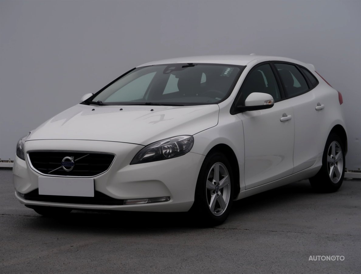 Volvo V40, 2015 - pohled č. 3