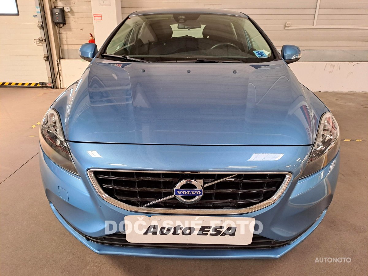 Volvo V40, 2015 - pohled č. 2