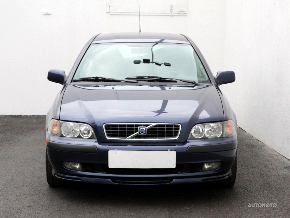 Volvo V40, 1998 - pohled č. 2