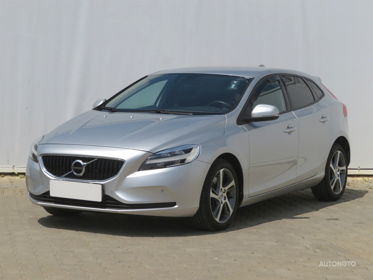 Volvo V40, 2016 - pohled č. 3