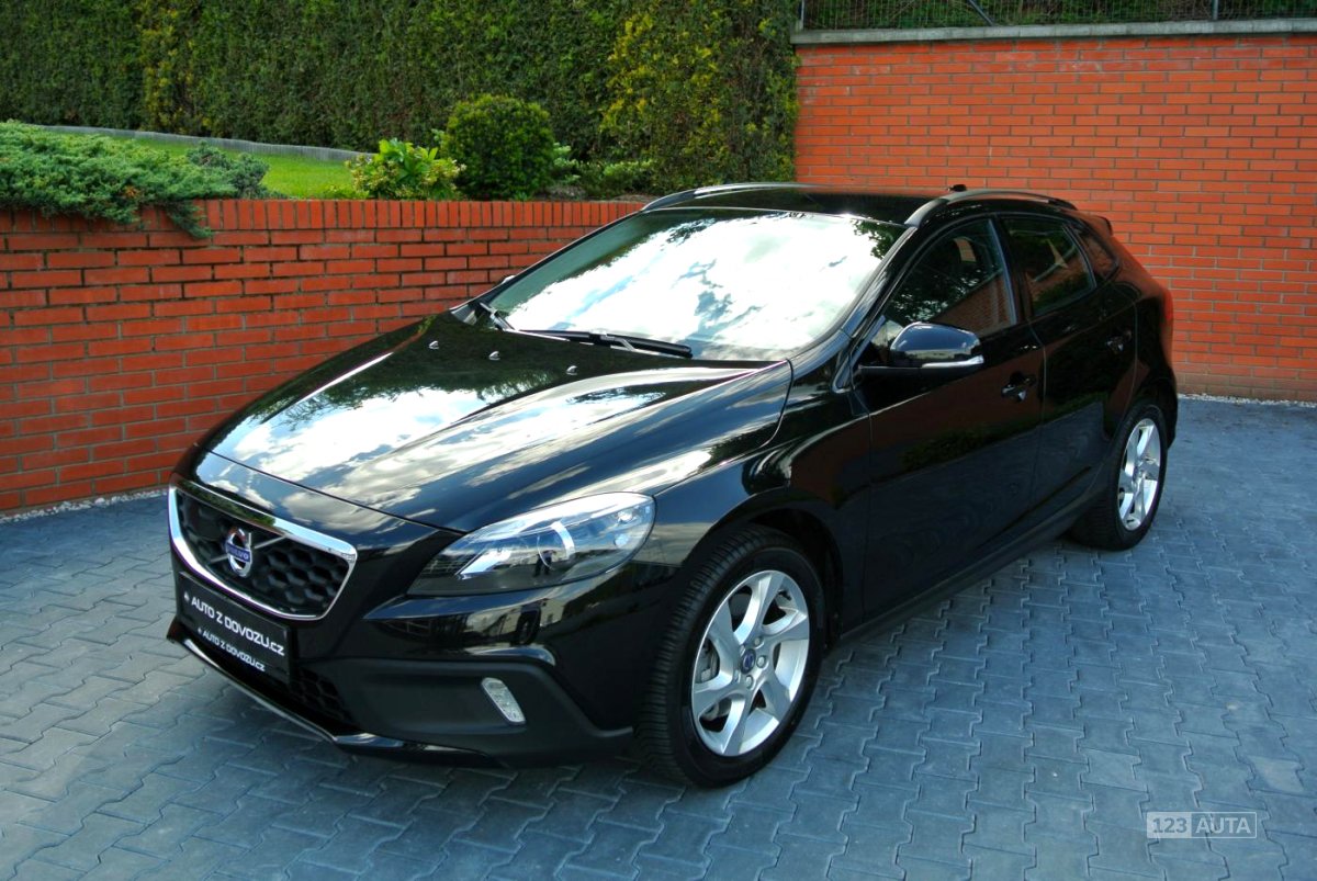 Volvo V40, 2016 - celkový pohled