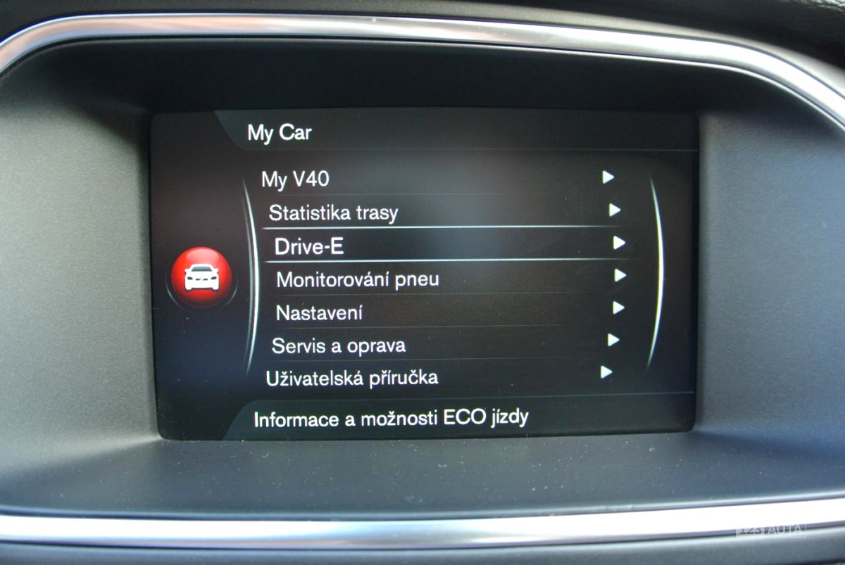 Volvo V40, 2016 - pohled č. 15