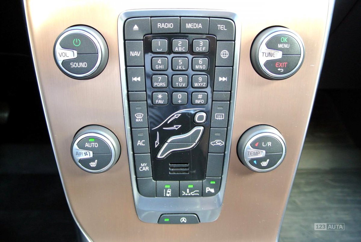 Volvo V40, 2016 - pohled č. 18