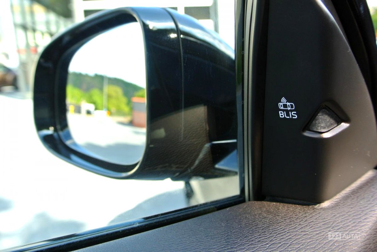 Volvo V40, 2016 - pohled č. 21