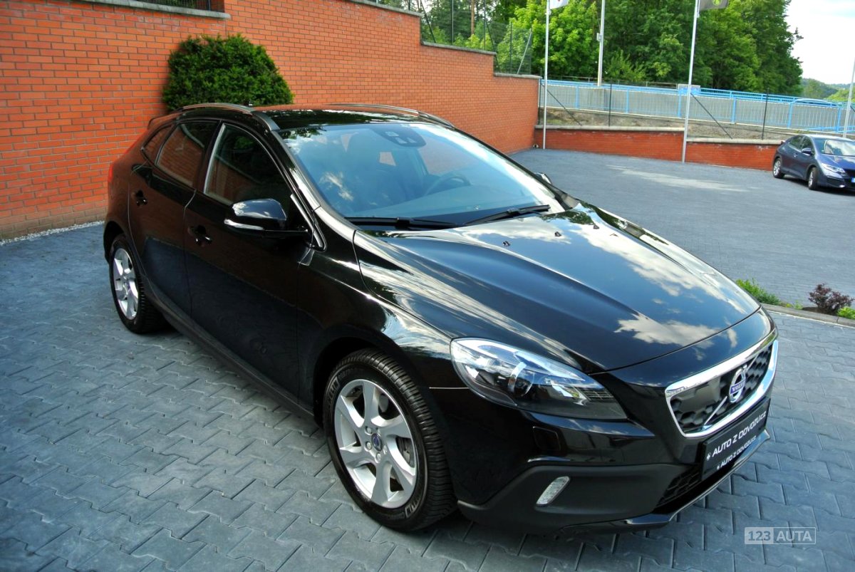 Volvo V40, 2016 - pohled č. 4