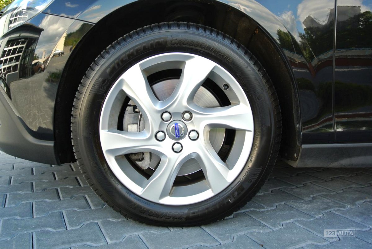 Volvo V40, 2016 - pohled č. 9