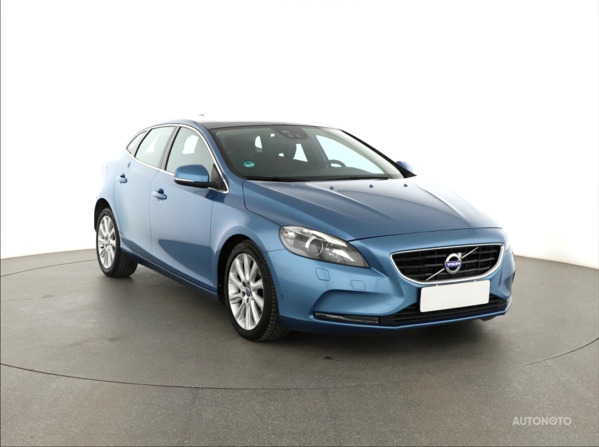 Volvo V40, 2015 - pohled č. 1