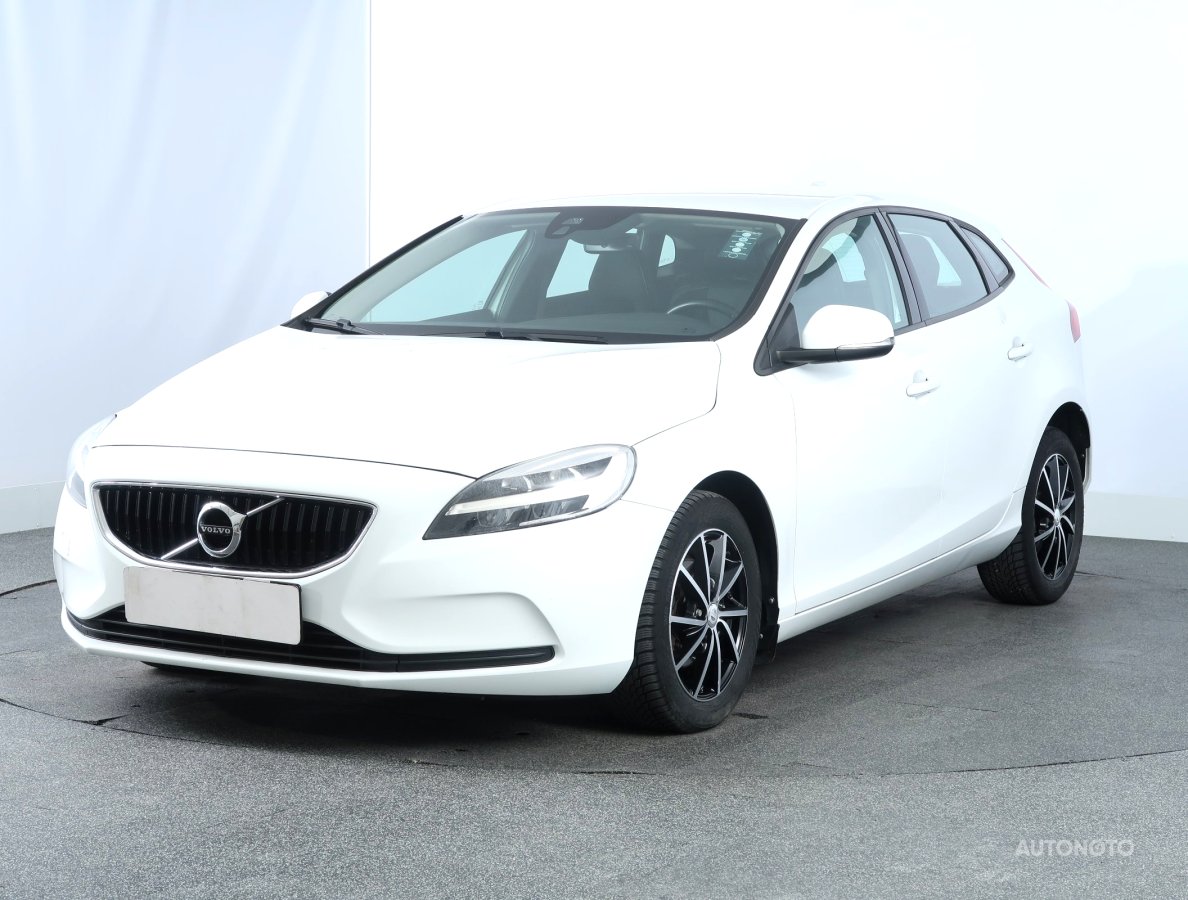 Volvo V40, 2016 - pohled č. 3