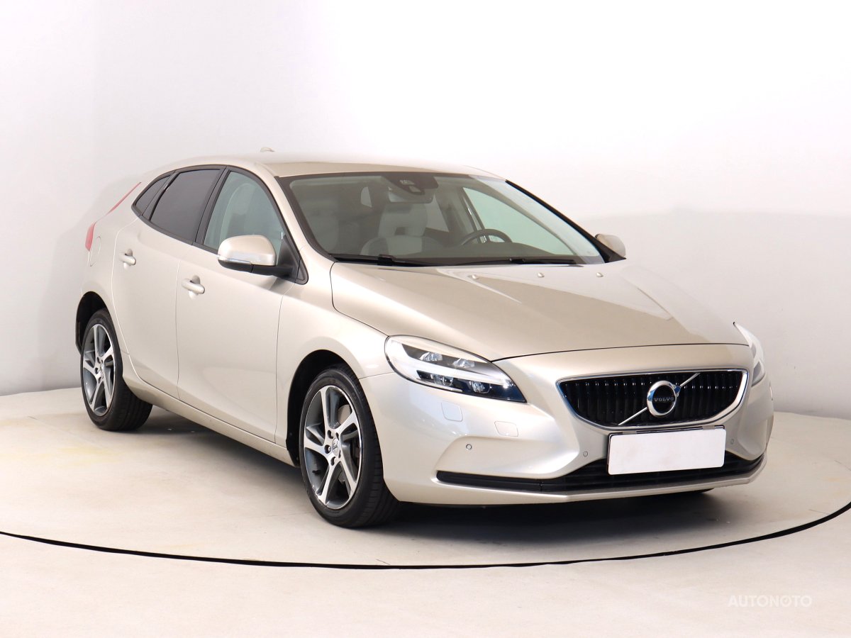 Volvo V40, 2018 - celkový pohled