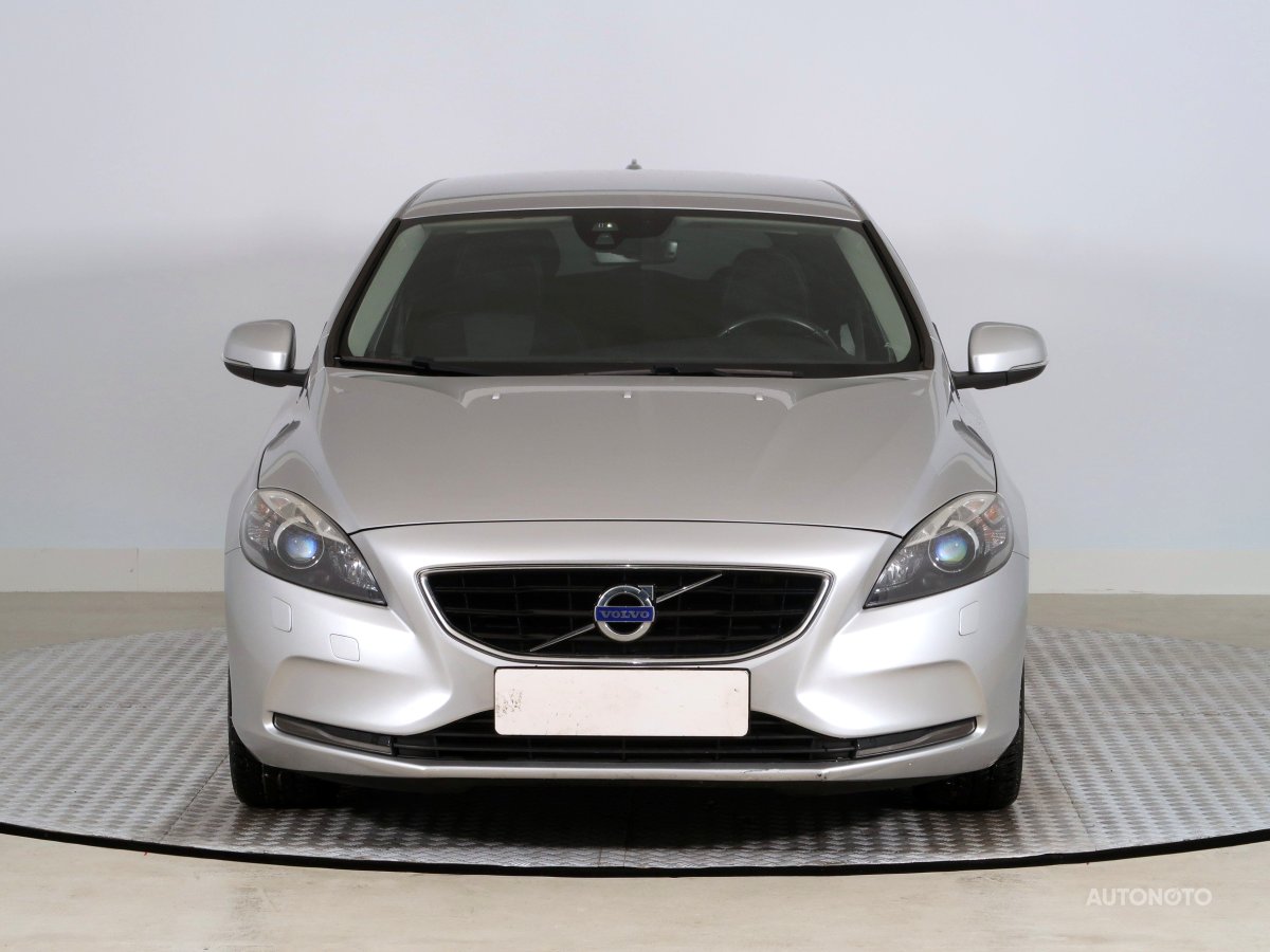 Volvo V40, 2015 - pohled č. 2