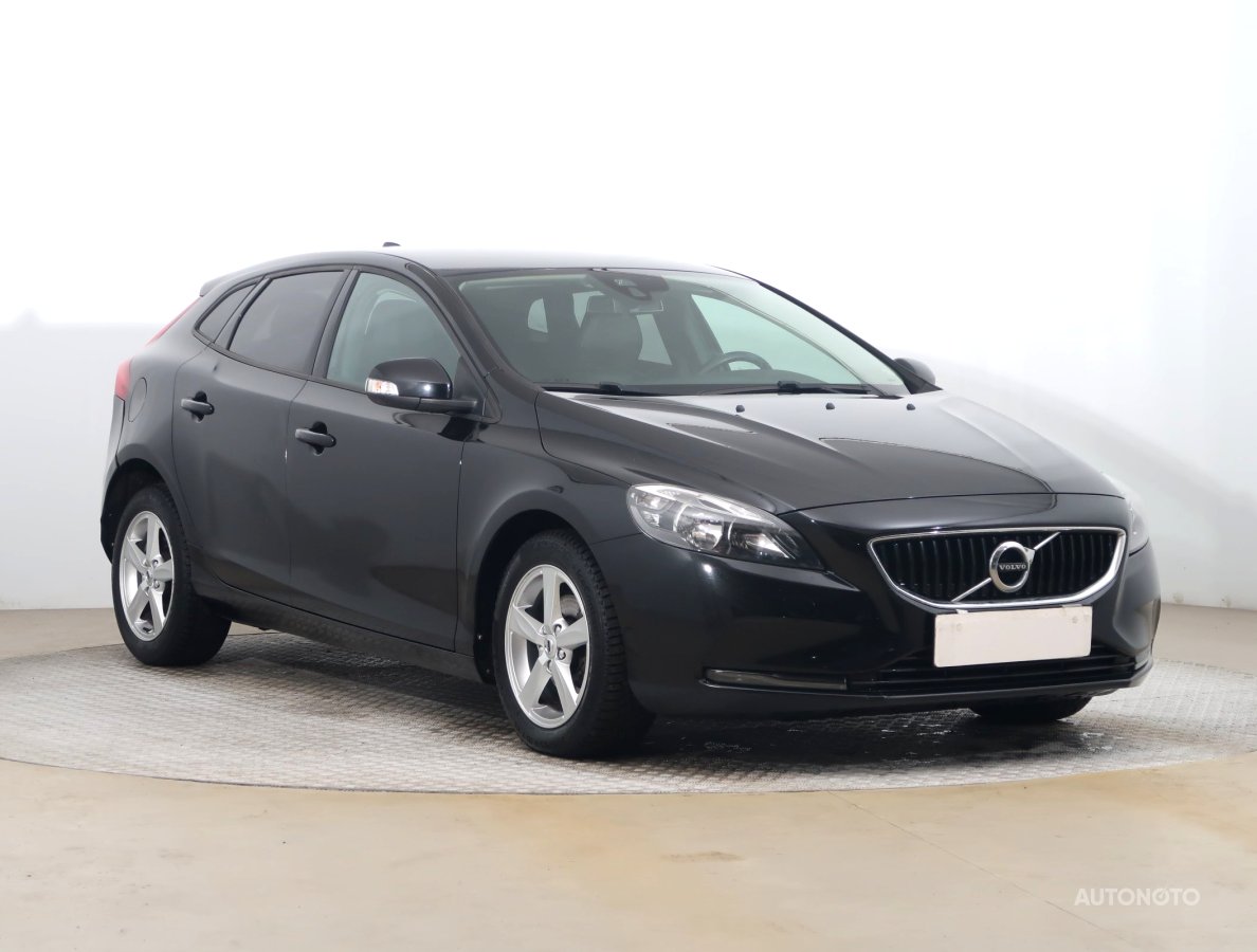 Volvo V40, 2017 - celkový pohled