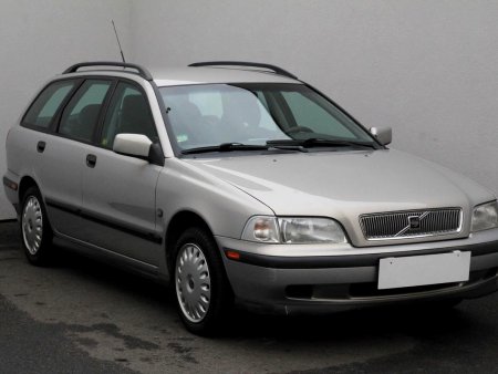 Volvo V40, 1998
