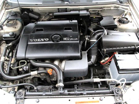 Volvo V40, 1998 - pohled č. 9