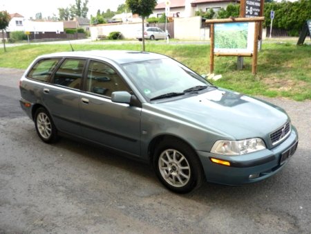 Volvo V40 1.8i.Klima.Závěs.Ex.stav