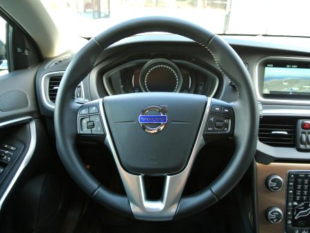 Volvo V40, 2016 - pohled č. 13