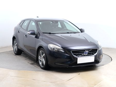Volvo V40, 2016