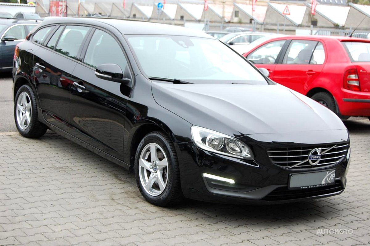 Volvo V60, 2015 - celkový pohled