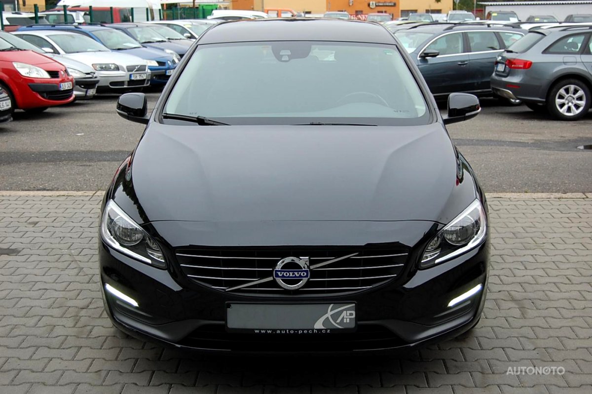 Volvo V60, 2015 - pohled č. 2