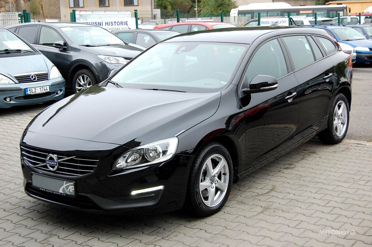 Volvo V60, 2015 - pohled č. 3