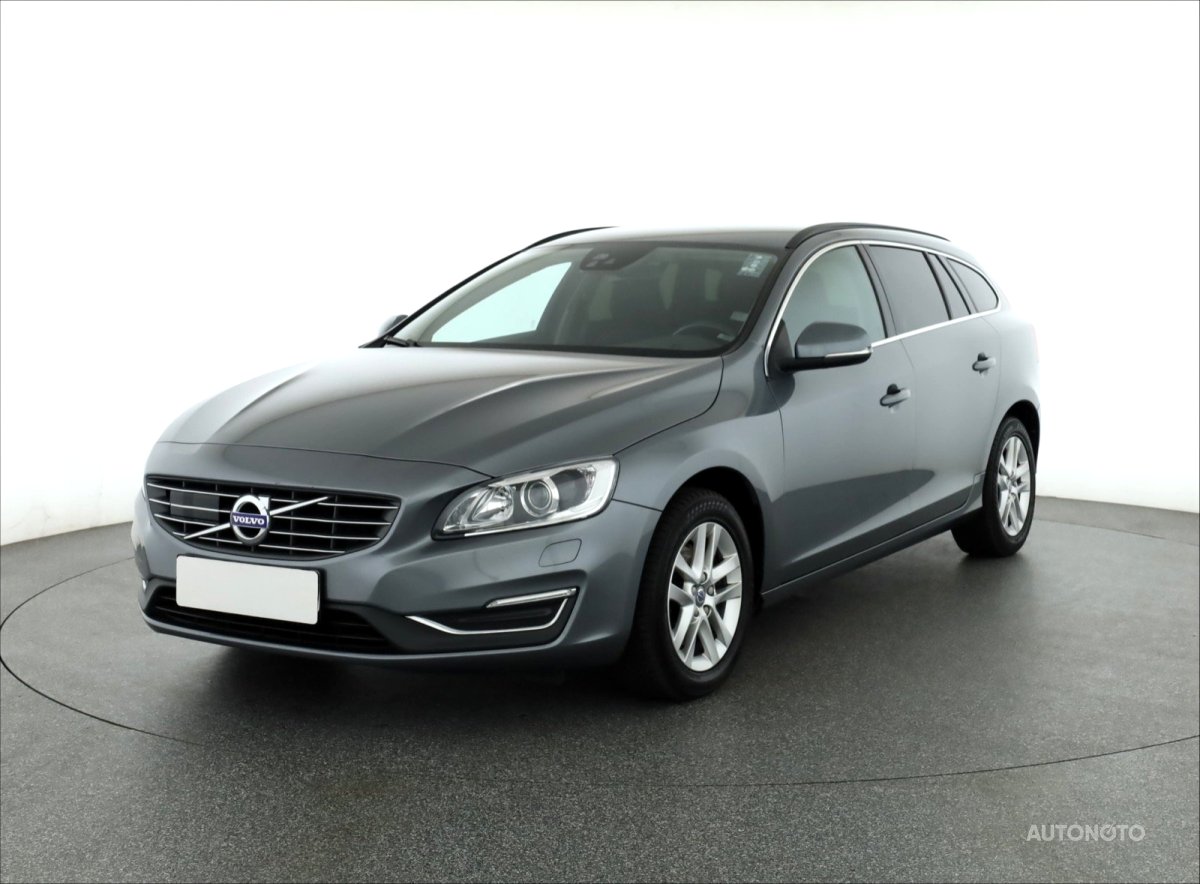 Volvo V60, 2015 - pohled č. 3