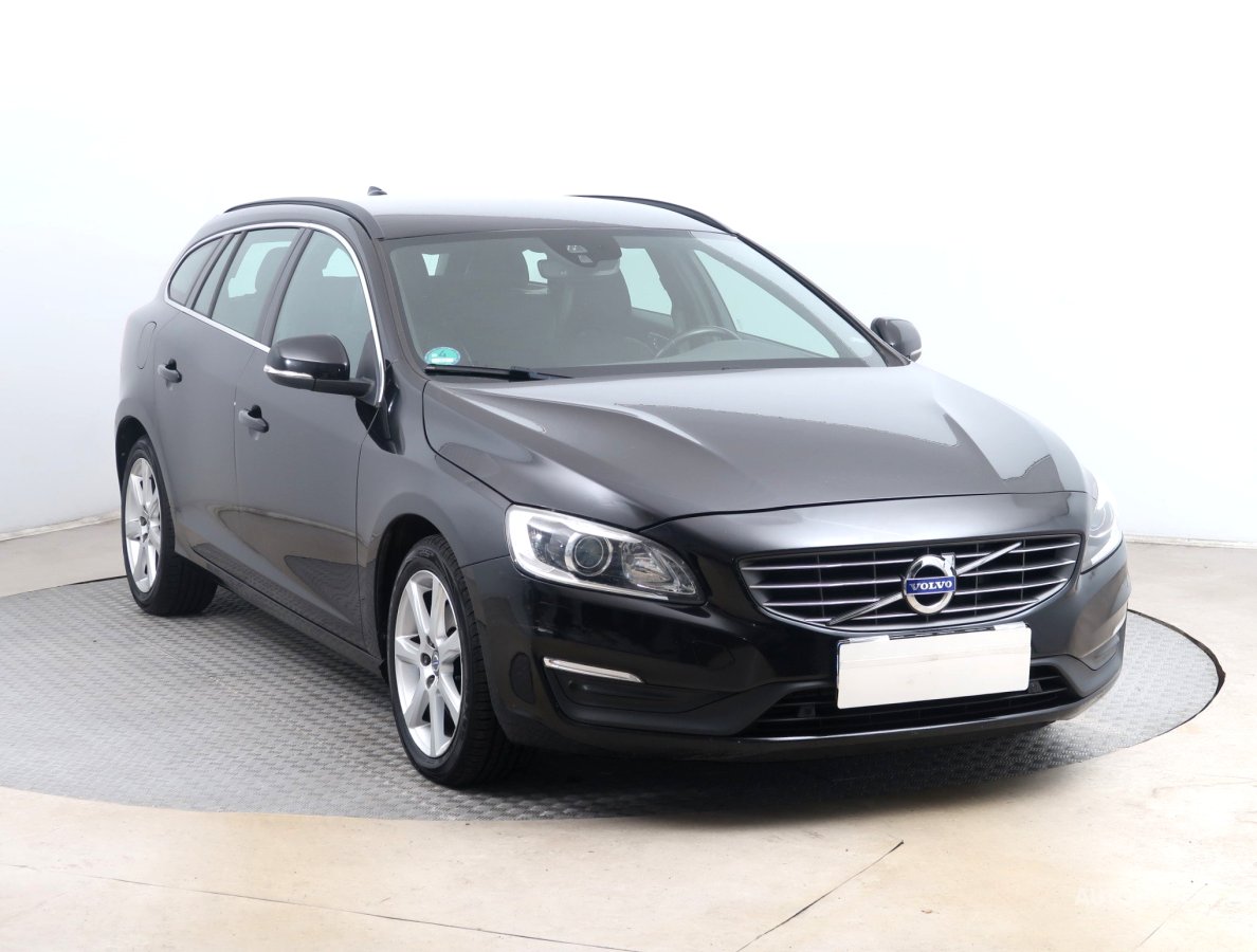 Volvo V60, 2015 - celkový pohled