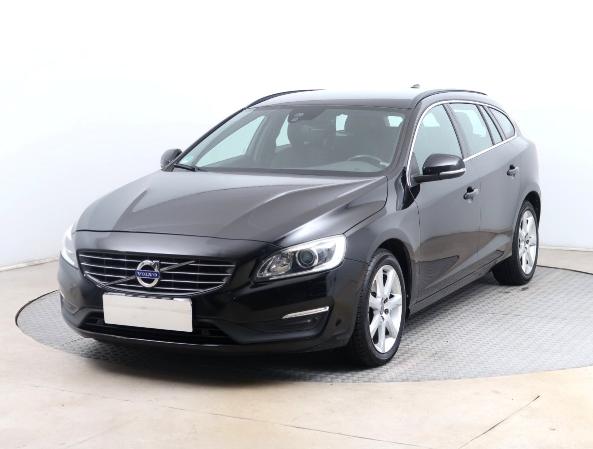 Volvo V60, 2015 - pohled č. 3