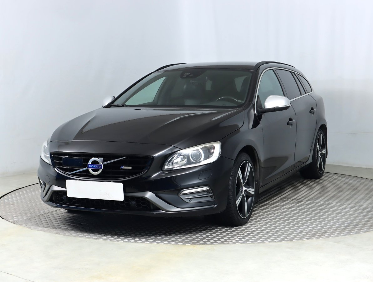 Volvo V60, 2017 - pohled č. 3