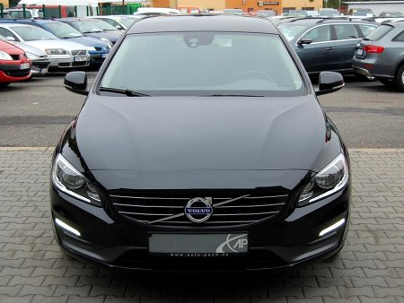 Volvo V60, 2015 - pohled č. 2