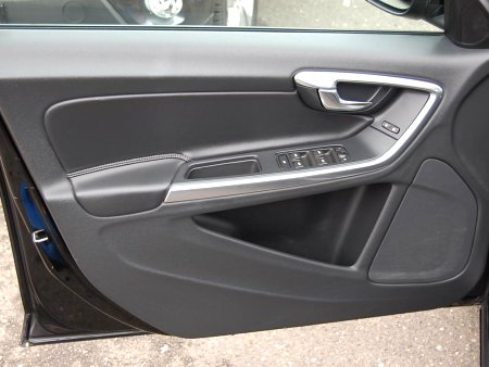 Volvo V60, 2015 - pohled č. 8