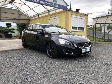 Volvo V60, 2011 - pohled č. 3