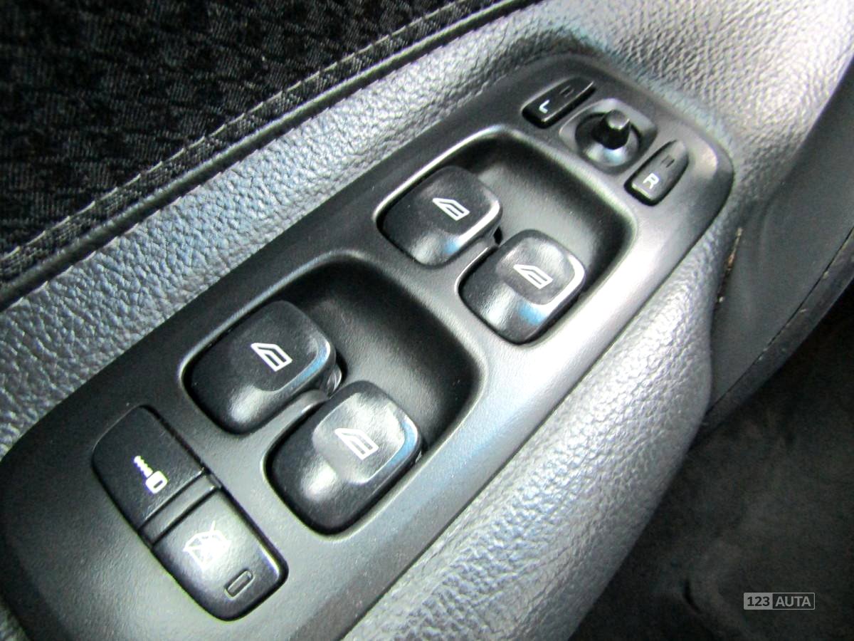 Volvo V70, 2003 - pohled č. 19