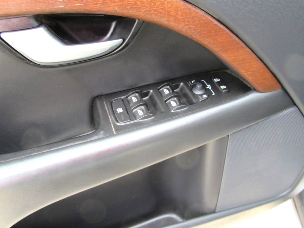 Volvo V70, 2009 - pohled č. 4