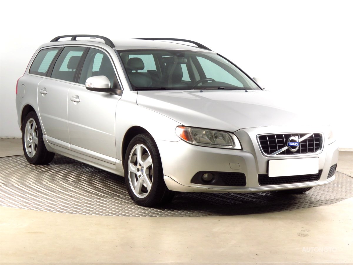 Volvo V70, 2010 - celkový pohled