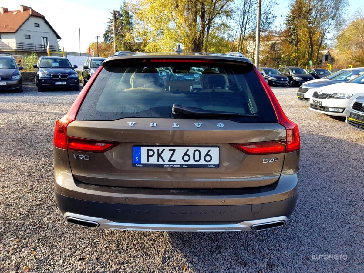 Volvo V90, 2017 - pohled č. 5