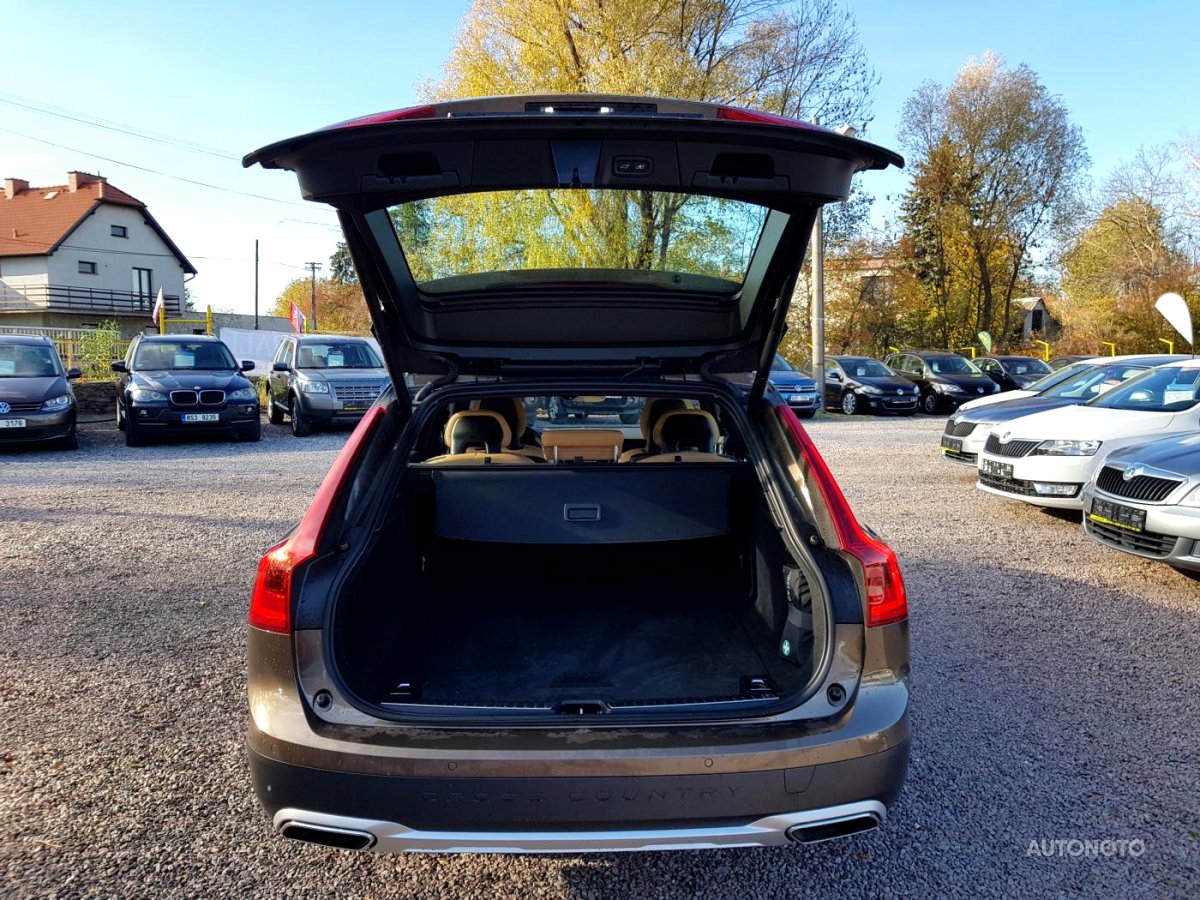 Volvo V90, 2017 - pohled č. 7